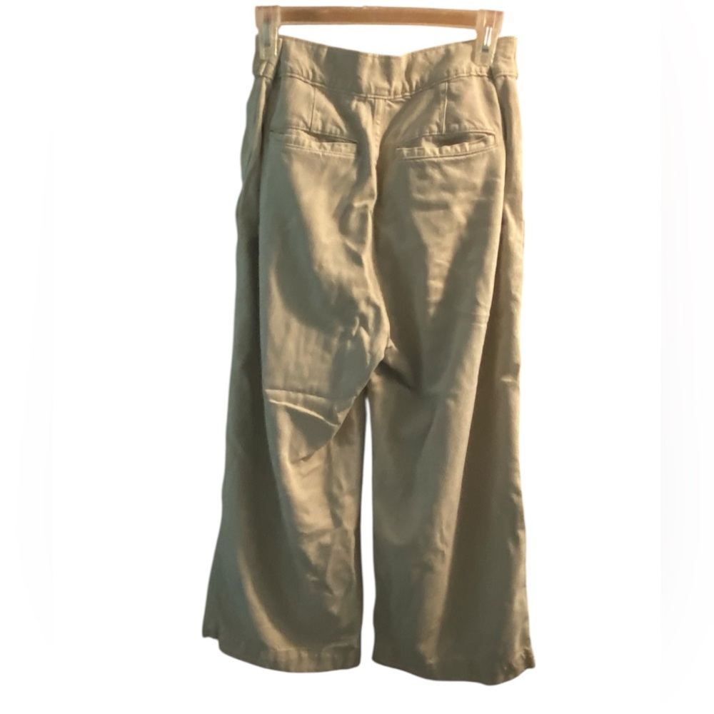 Universal Thread Women’s Khaki Pants - Picture 4 of 7